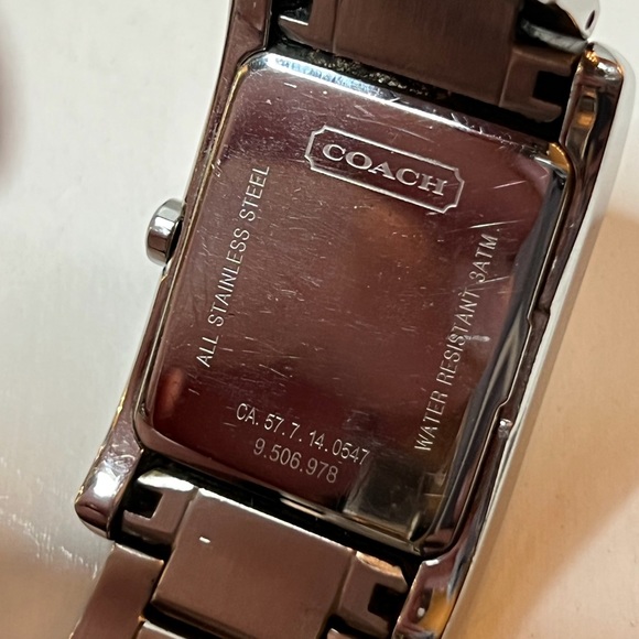 COACH stainless steel quartz analog display watch - Picture 5 of 5